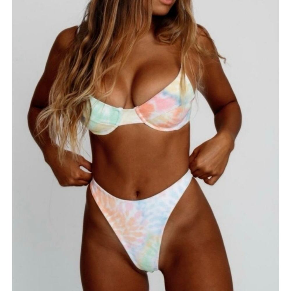 Skatie X Salty Blonde• ‘Kelly’ Bikini Bottom in OAHU Tie Dye